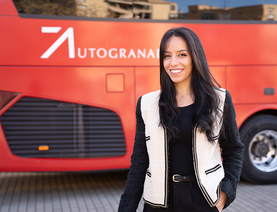 alquiler de autobuses en Granada